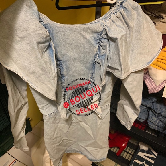 BLOGGERS FAVORITE ZARA RUFFLED SHORT DENIM DRESS - Picture 2 of 9